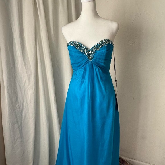 NWT Alyce B’Dazzle Aqua Strapless Prom Dress - Size 2 - Picture 3 of 8